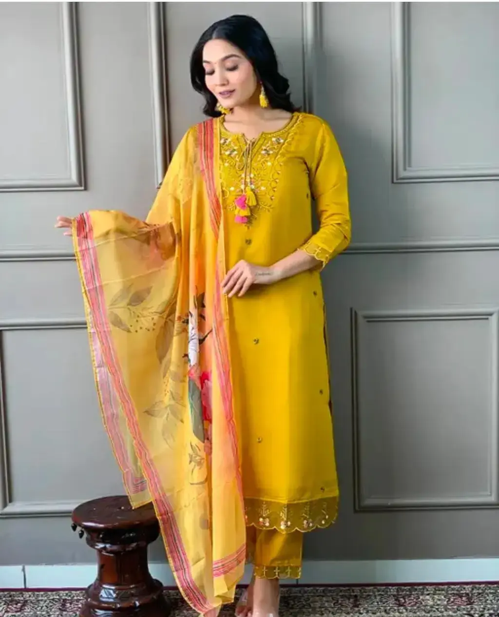 Chitrarekha Pretty Women Kurta Sets 3