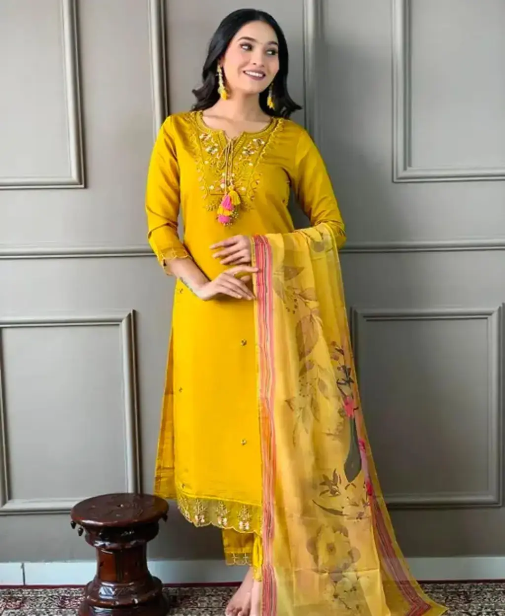 Chitrarekha Pretty Women Kurta Sets 4